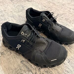 On Cloud 6 Running Shoes